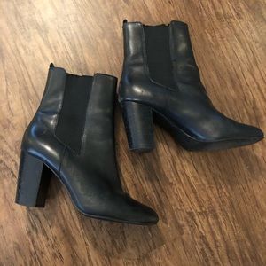 TAHARI Black Leather Block Heel Boots Size 7.5